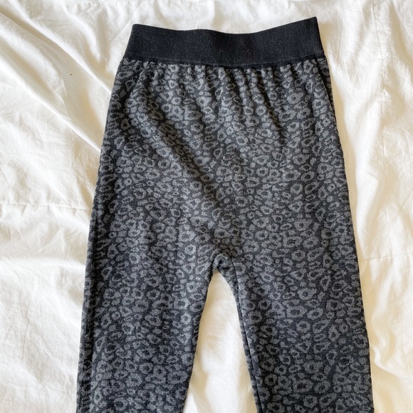 Leggings - Picture 2 of 3